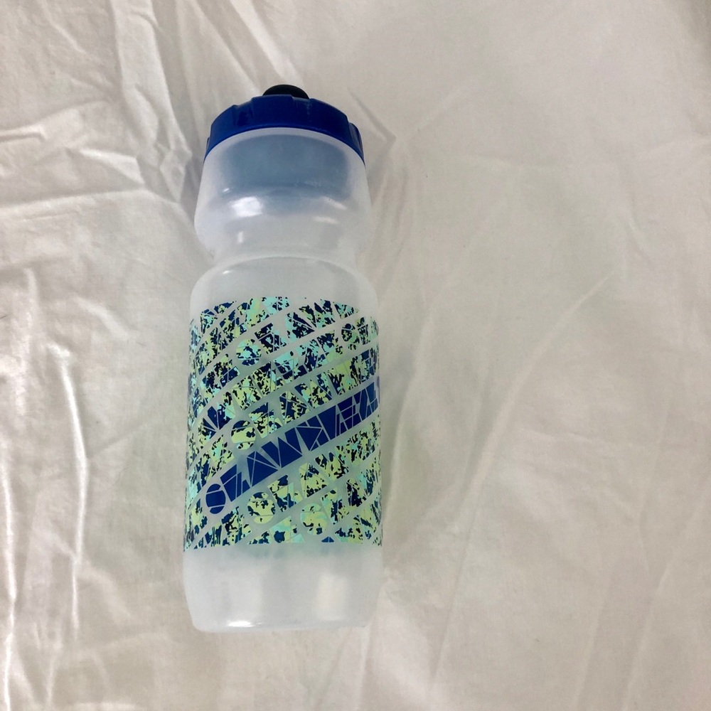 Lululemon Seawheeze 2019 water bottle